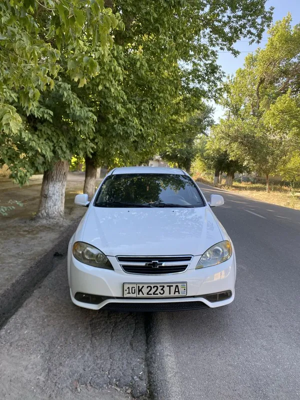 Jentra sotiladi srocna 2 Jentra sotiladi srocna 2