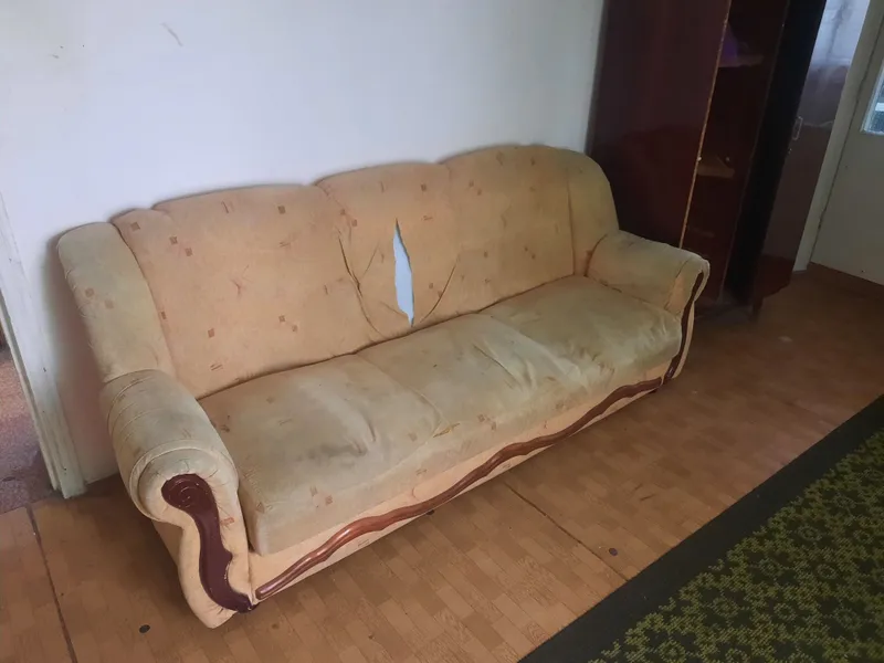 Продам диван Алайский Продам диван Алайский