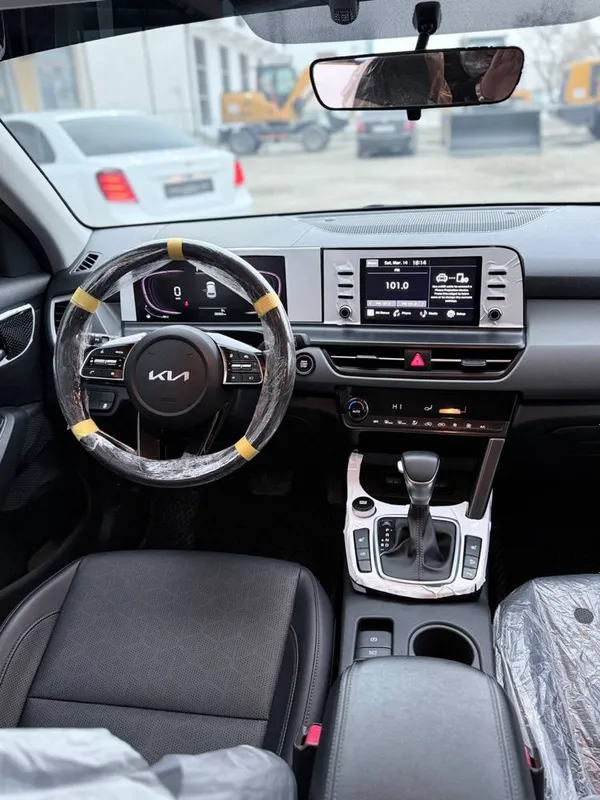 Срочна янги Kia Seltos 3позиця без люк Фулл 2023га 2024 сотилади — фото 7