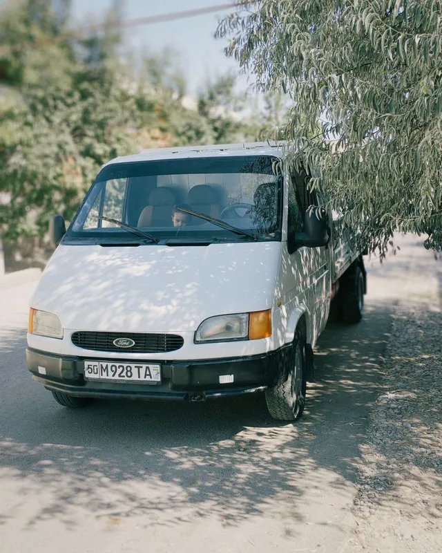 Форд Автомобили зудлик билан сотилади йили 1993. Техпаспорт Газ Матор 1 Форд Автомобили зудлик билан сотилади йили 1993. Техпаспорт Газ Матор 1