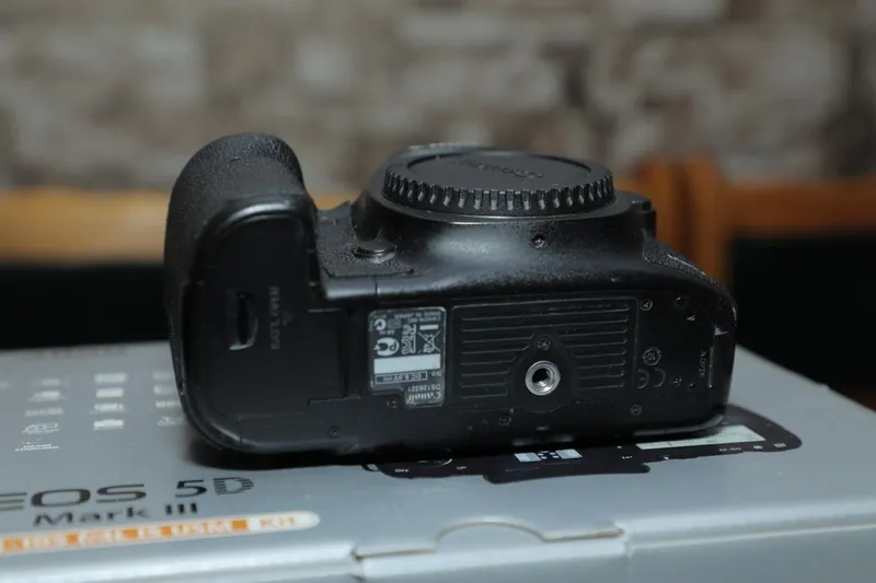 Canon 5D mark3 BODY sotiladi. Holati zo'r — фото 1