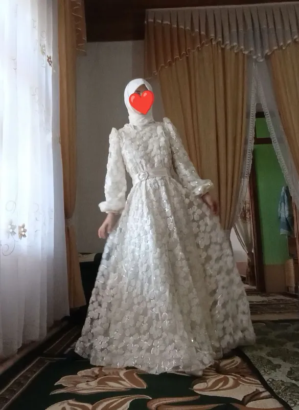 Oqshom libosi