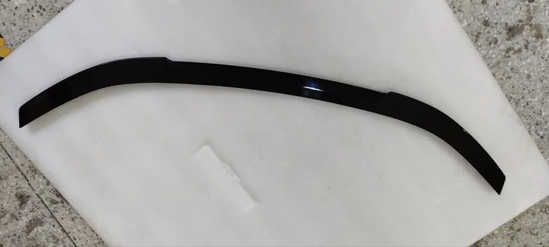 Zeekr 001 спойлер