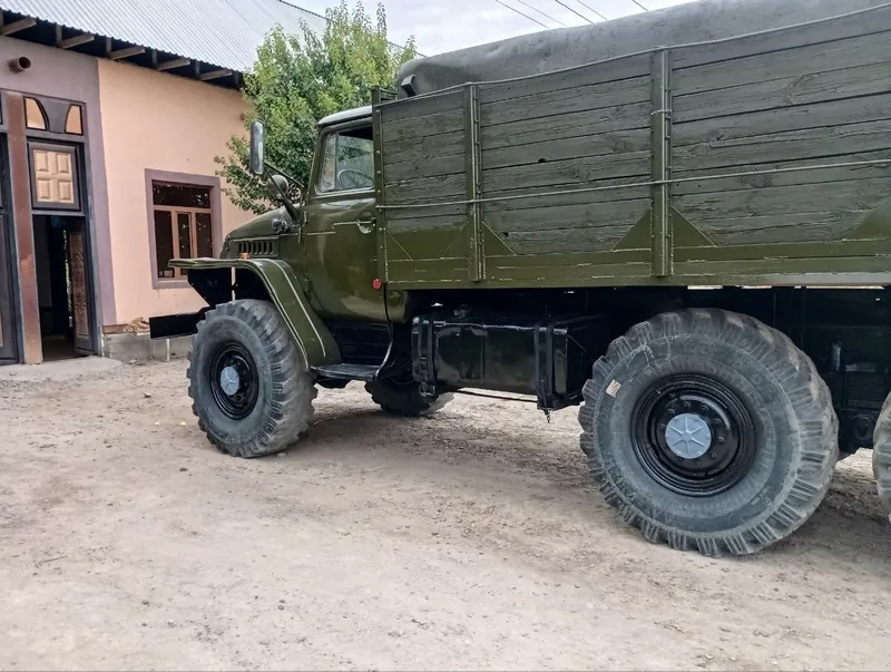 Ural 375 yili 1983 xolati alo 3