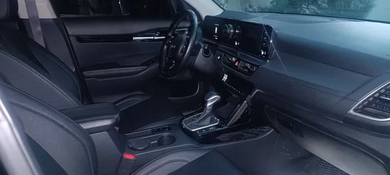 Kia Seltos PREMIUM 4