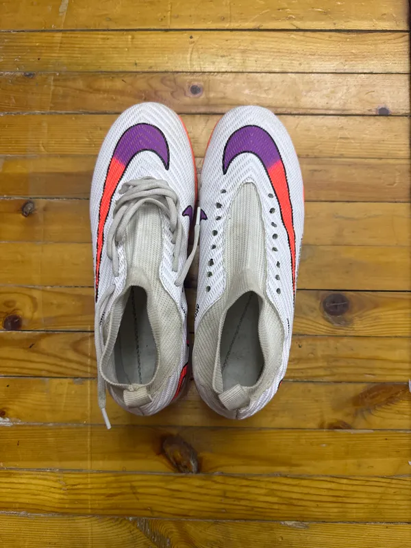 Butsi-sarakanoshka nike