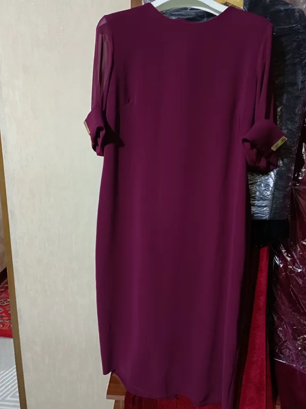 Turkiya. 1 marta kiyilgan 44 razmeri sifati a'lo