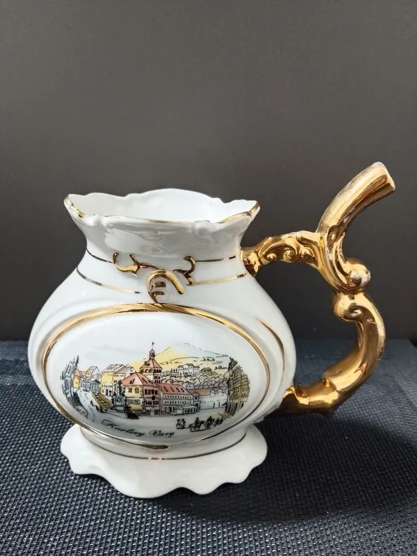 Бюветницы из Карловы Вары и Трускавца. Чехия, СССР — фото 1