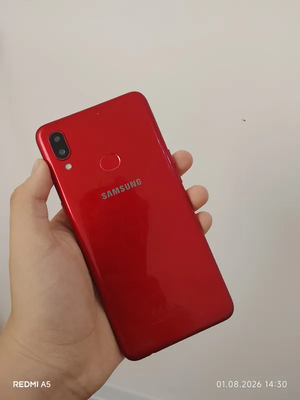 Samsung 10 a ortacha holatai ekrani alishtirish ke 1