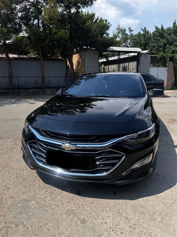 Malibu 2 primyer qlingan 1.5 turbo 18500$