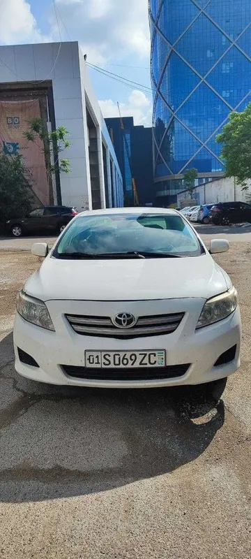 Toyota Corolla 1.6 2008-год.