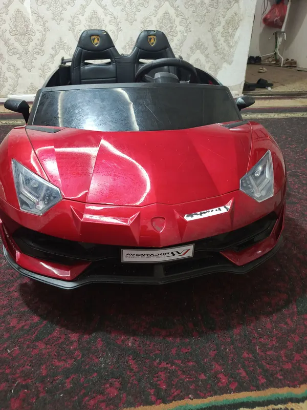 pultli moshina Lamborghini Aventador