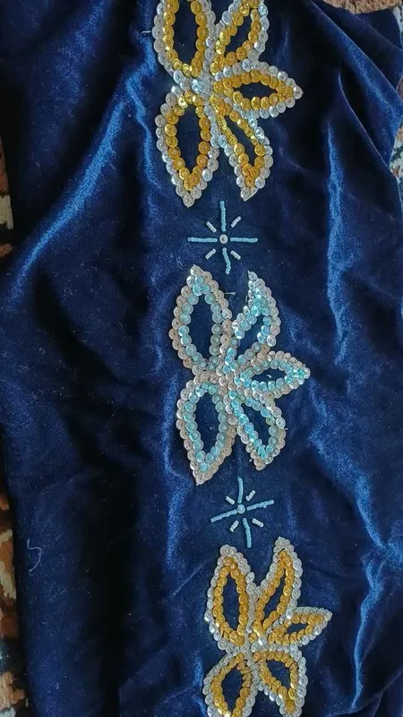 Yostiq bezagi, qo'l ishi