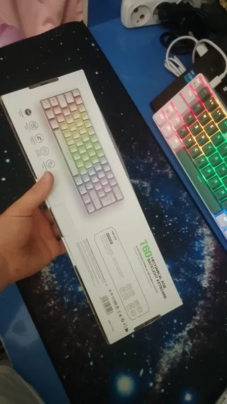 T60 Mexanik Klavaitura | RGB | USB | Yaxshi holatda 4 T60 Mexanik Klavaitura | RGB | USB | Yaxshi holatda 4