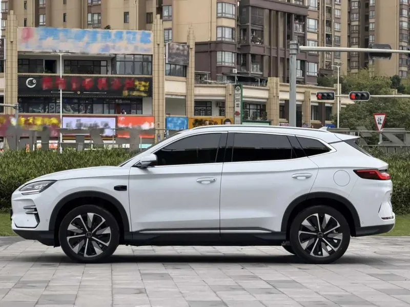 BYD Song Plus EV Champion 605 Flagship — фото 4