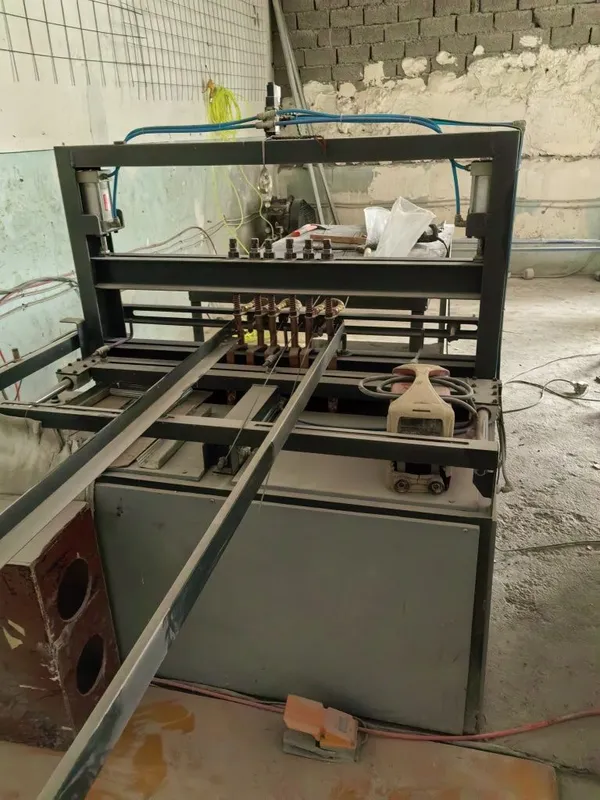 Продам станок для производства кладочной и дорожной сетки