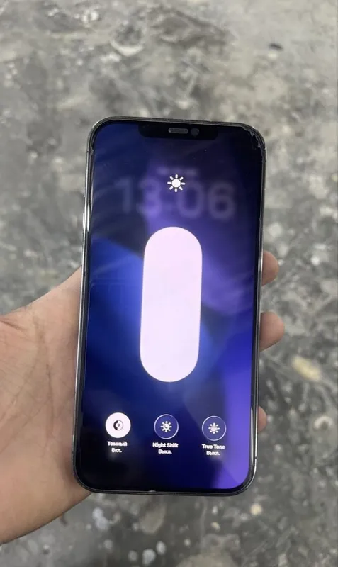 Iphone 12 pro max 2