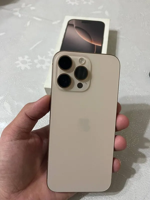 Iphone 16 pro max — фото 1