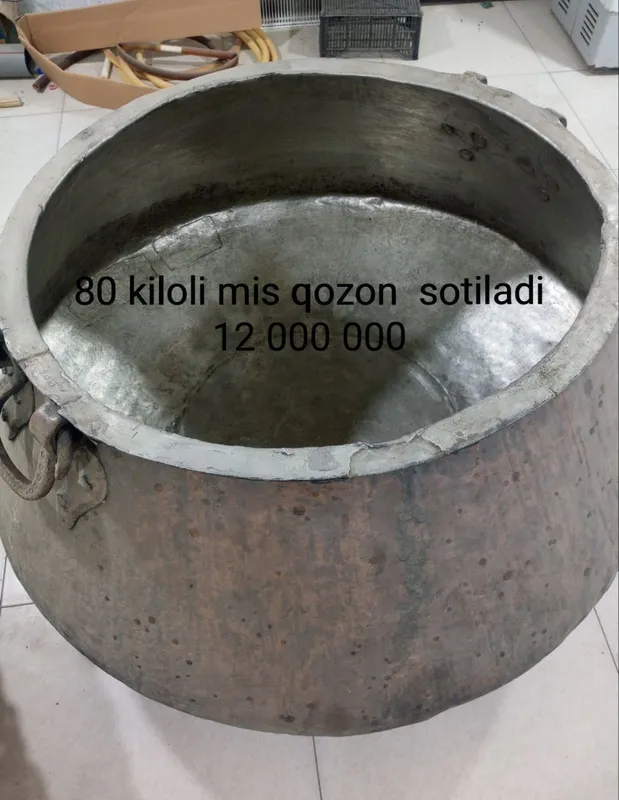 80 kg mis qozon sotiladi