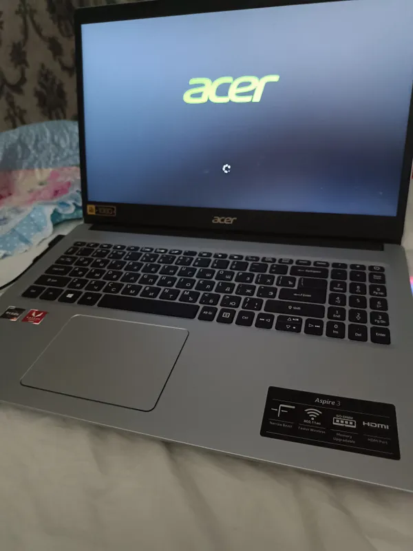 Acer 3 notebook sotiladi 1 Acer 3 notebook sotiladi 1