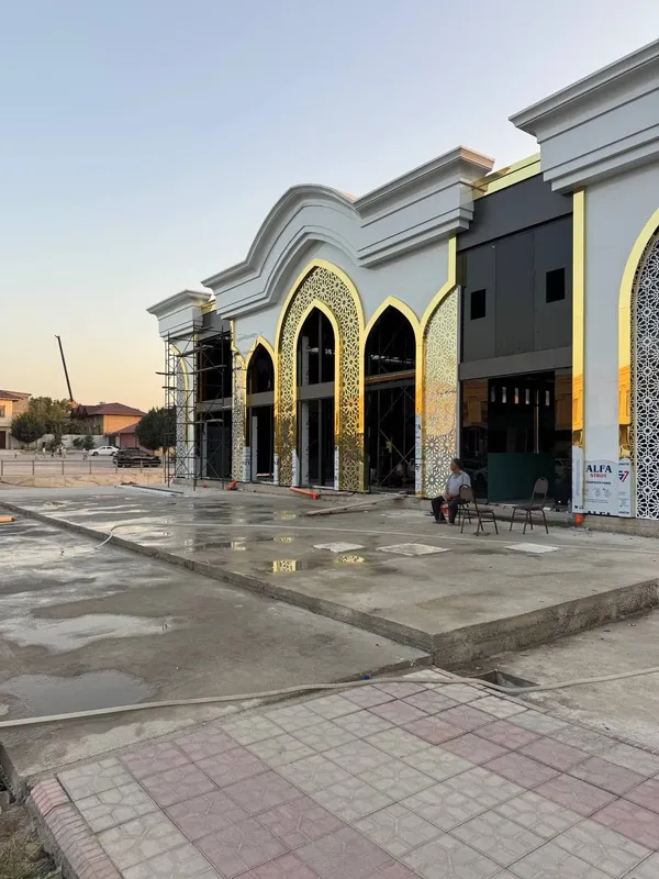 Alkafon – Yuqori Sifatli Alyuminiy Kompozit Panel | Zamonaviy Fasad va 2 Alkafon – Yuqori Sifatli Alyuminiy Kompozit Panel | Zamonaviy Fasad va 2