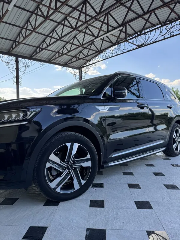 Kia Sorento 2023 yil 7 mestalik 1