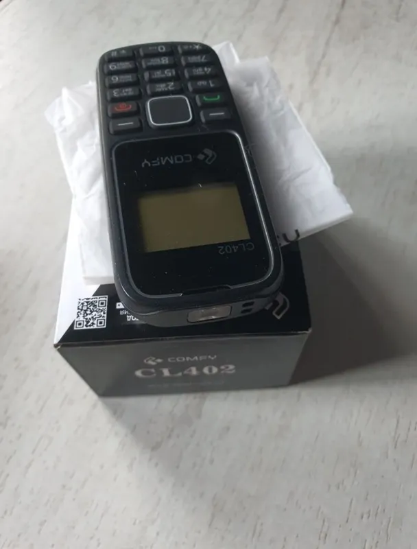 Comfy CL402®, фонарик, 2 сим 3