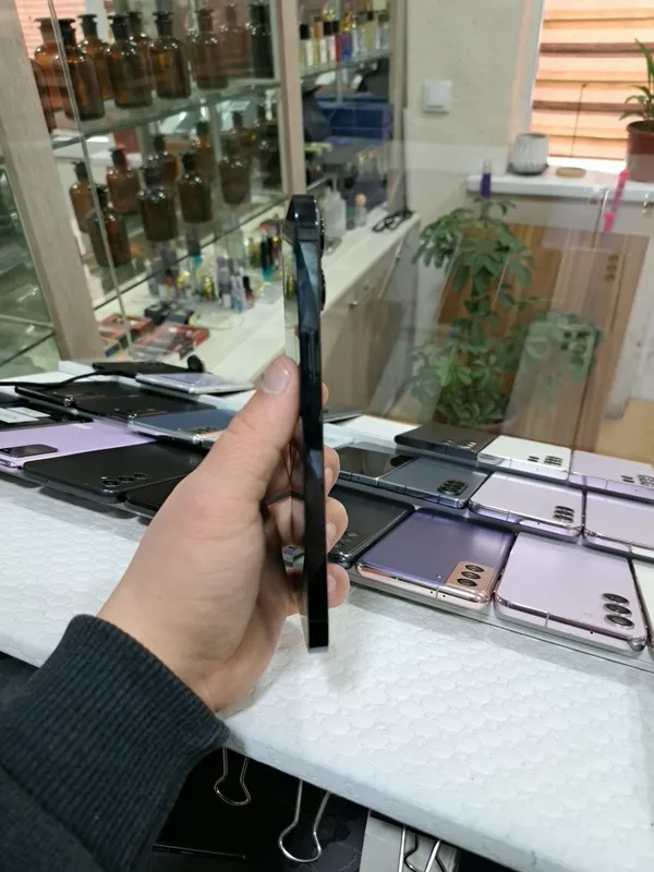 iPhone 12 Pro Max, память 256GB, 72% 5