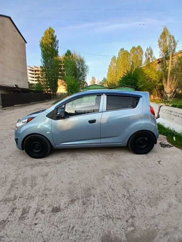 Спарк хорошие продаю — фото 1