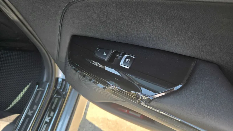 Автомобиль KIA K5 Style Light 2,5л 9