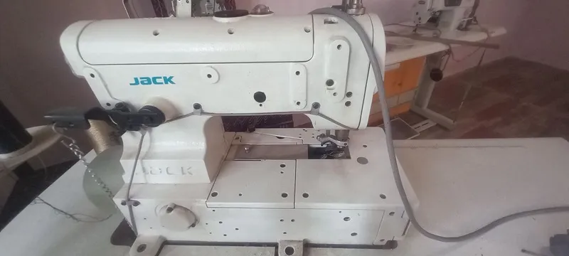 Mashinka zor kamchlik yoq Mashinka zor kamchlik yoq