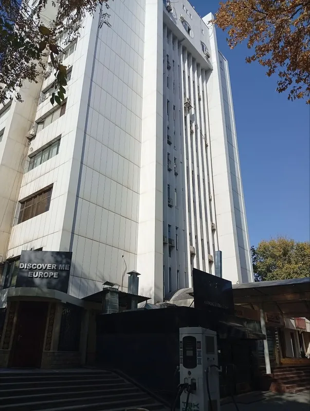 Алайский рынок улица Амира Темура метро Абдулла Кодирий офис 453