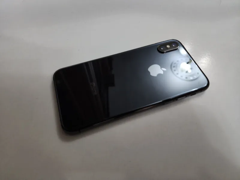 iphone Xs Black 64GB Bat 76% Srochna 1 ta bor