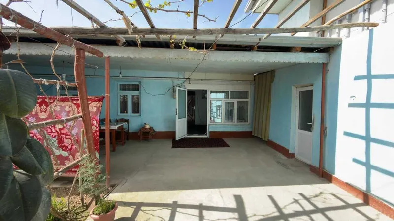 Продается 5 комнатный дом ,4 сотки земли в рабочем городке 36000$ — фото 1