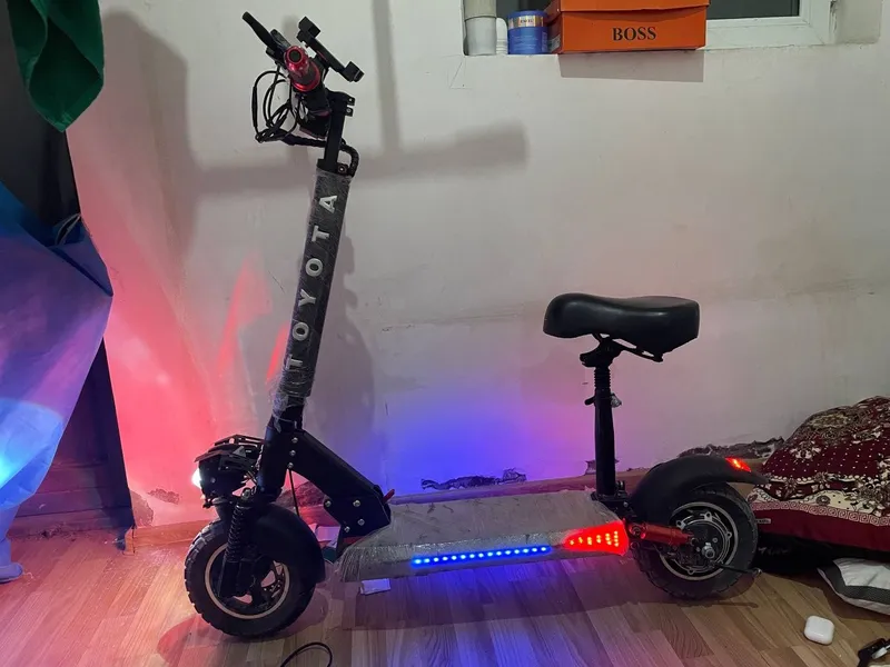 TOYOTA samokat sotiladi