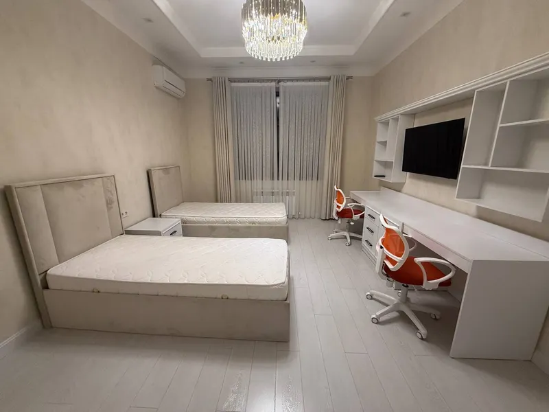 5 xonali kvartira, 180 m2, Mirobod 4 5 xonali kvartira, 180 m2, Mirobod 4