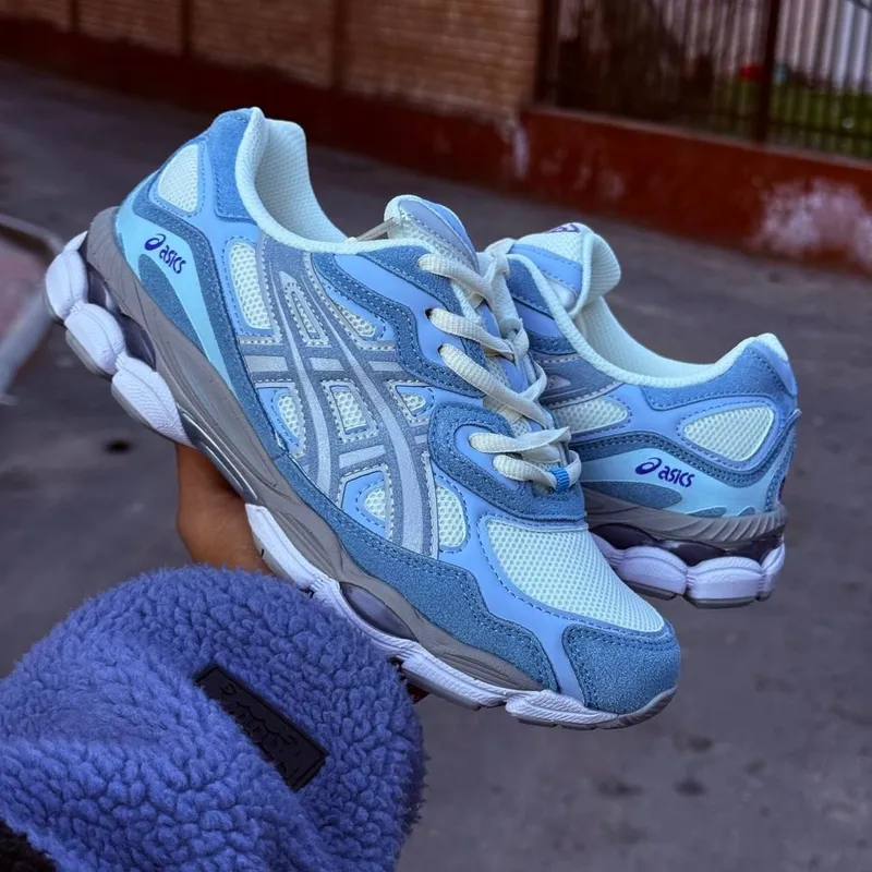 Asics Tokyo . .