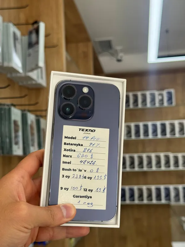 iPhone 14 Pro iPhone 14 Pro