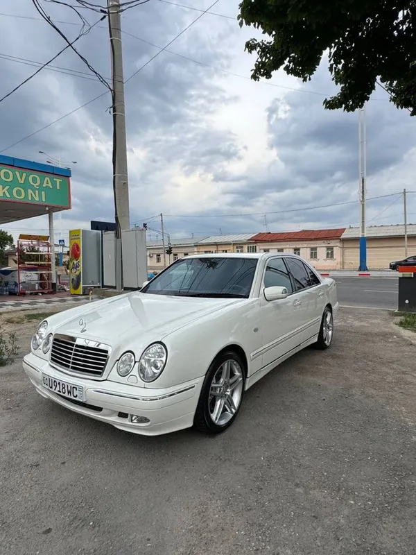 Mercedez Benz W210