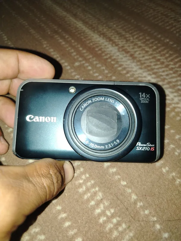 Canon SX210 IS