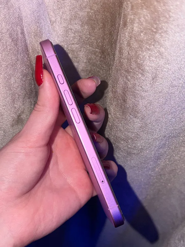 iPhone 16 5
