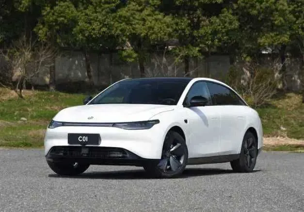 LEAPMOTOR C01 PREMIUM HYBRID 216 naxt va xalol nasiya