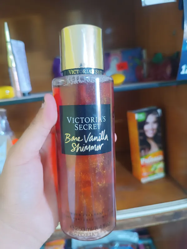 Tana parvarishi uchun parfumlangan spreylar 2 Tana parvarishi uchun parfumlangan spreylar 2