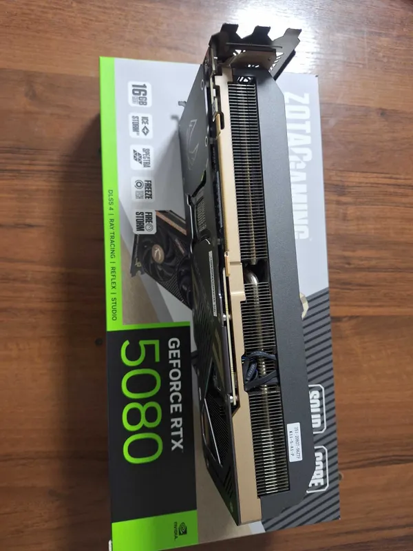 RTX 5080 Zotac gaming — фото 4