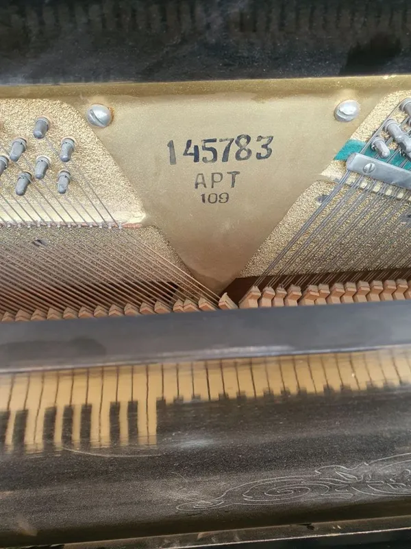 Pianina sotiladi/ Пианино АРТ 145783/109 5 Pianina sotiladi/ Пианино АРТ 145783/109 5