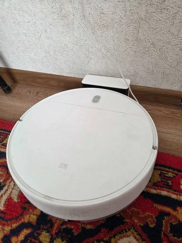 Робот пылесос Xiaomi MI Robot Vacuum-Mop Essential 4