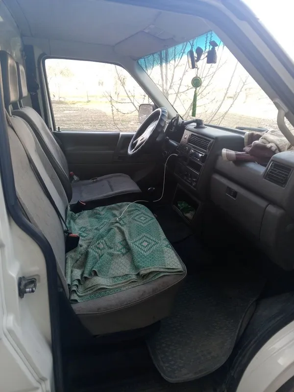 Volkswagen Transporter 2002, газ, механика 6 Volkswagen Transporter 2002, газ, механика 6