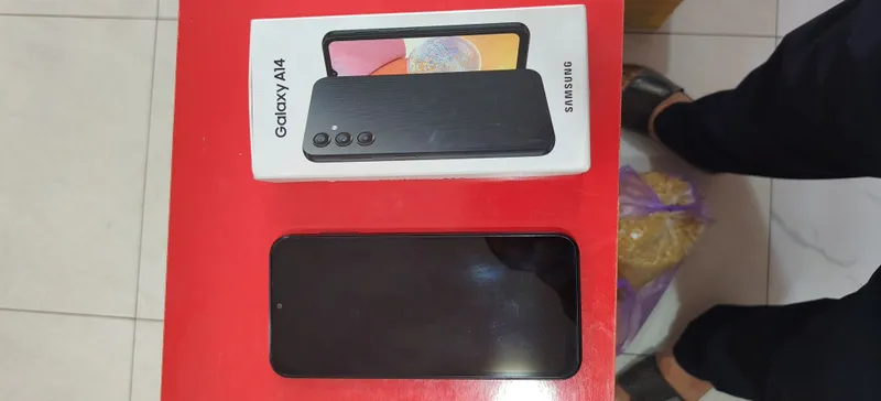 Samsung A 14 xolati tiniq srocniga sotaman xotirasi 128 1