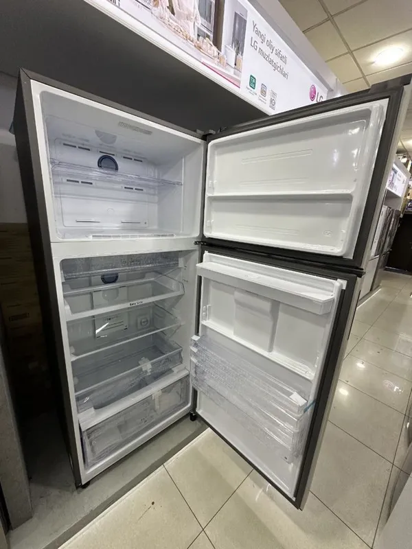 Холодильник Samsung RT53DB7B60ET бежевый — фото 1