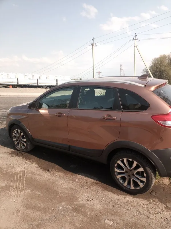 Лада храй 2019 хозяин 1 пожилой,бензин